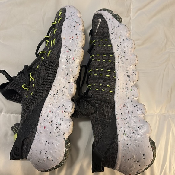 Nike Space Hippies - Picture 2 of 6